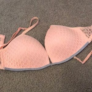 GapBody 34C bra